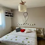 Hébergement de vacances Avec Piscine Proche De La *