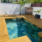 Hébergement de vacances Avec Piscine Proche De La *