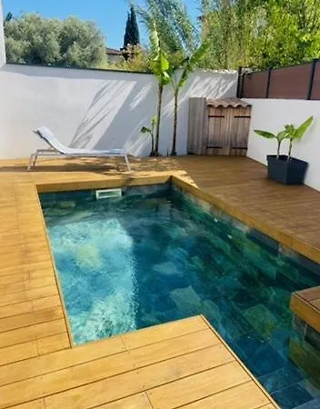 Semesterbostad Avec Piscine Proche De La *